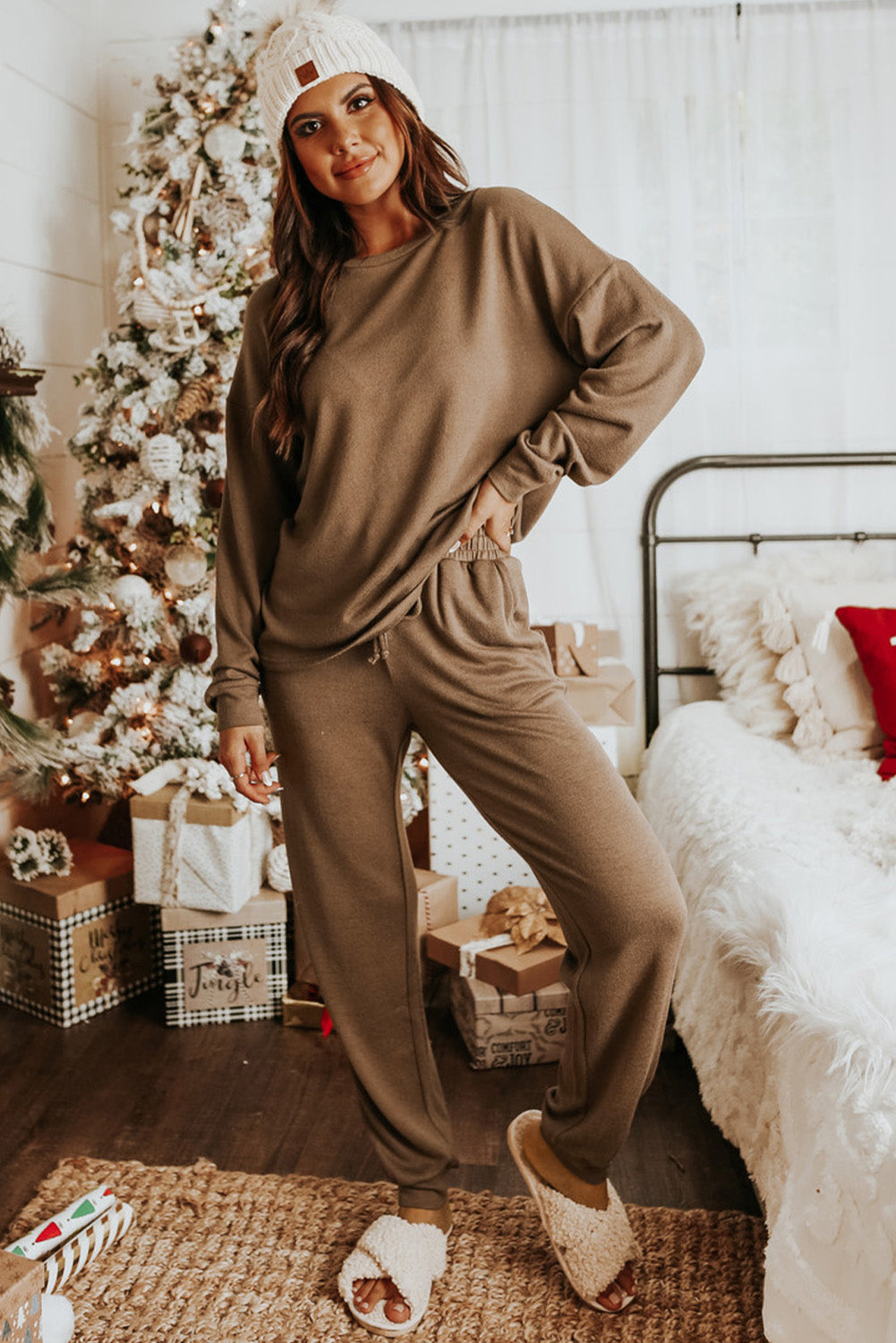 Grey Long Sleeve Pullover & Jogger Pants Loungewear Set