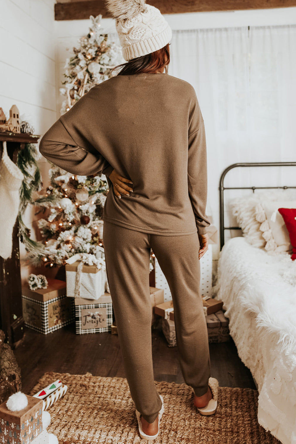 Grey Long Sleeve Pullover & Jogger Pants Loungewear Set